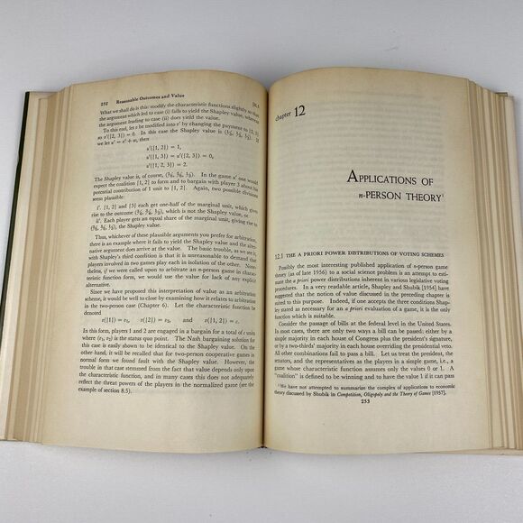 Games and Decisions: Introduction & Critical Survey R. Duncan Luce VTG 1958 - Picture 6 of 13
